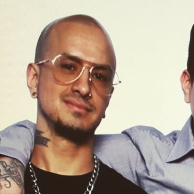 a1x_RC's profile picture. Story teller, heavy lifter, hammer swinger ✒💪🔨
words for my daughter...