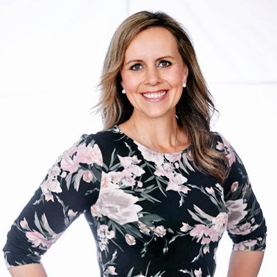 Senior Communications Specialist with CAA SK, Former Senior News Producer @CTVReginaLive, Weather Anchor/ Journalist and mom to two amazing boys!