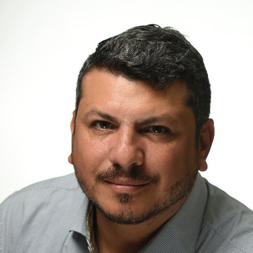 totogro's profile picture. Critico ácido y de humor negro, en pro de la conciencia social para lograr que mis hijos sea un buenos ciudadanos