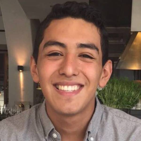 etav22's profile picture. 