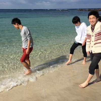 私は京都府生まれで、現在は奈良県に住んでいます♪1年の浪人の後、今は大阪の国公立大学に通っています😀趣味でよくバスケをします!色んなジャンルの方々と人生における考え方や思いをお互いに交換するのが好きです😍日々の生活で知ったことはブログにまとめています😆→my blog; https://t.co/AzMO5ZtLNS