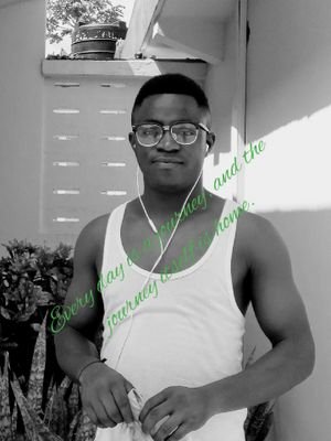 Roberty36813333's profile picture. 