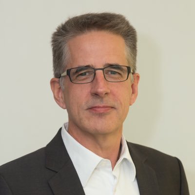 #B2B Exec @DeutscheTelekom supporting #Digitization by #Broadband #IoT #Cloud #Edge #ITSecurity