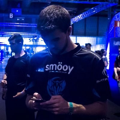 MrAroca_'s profile picture. 💙 CMO @playgenpro                                                     📲 Marketing Digital | Diseño Gráfico | Social Media | Web