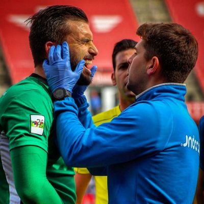 --FISIOTERAPEUTA ALBACETE BALOMPIÉ SAD--

Fisioterapia deportiva, de la de siempre!

🖐🏼 y 🧠

Fútbol, fisioterapia y muuucha ciencia!