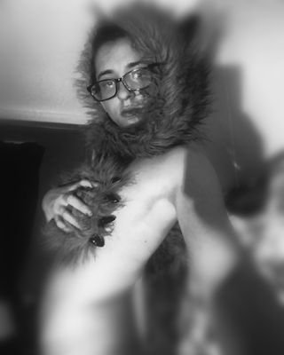 Mistress, ex-cam girl, fetish model, your desires personified..
$30 tribute $fakeaiwren
creator for #lewdgaming
lewd on twitch nude in discord