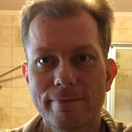 RalphTrenkler's profile picture. Physikstudent mit Nebenfach Informatik.