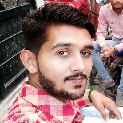 *I love sing a song*🎶
*Garba king* 👑
*Gujju boy*👦
*food lover's*😍
