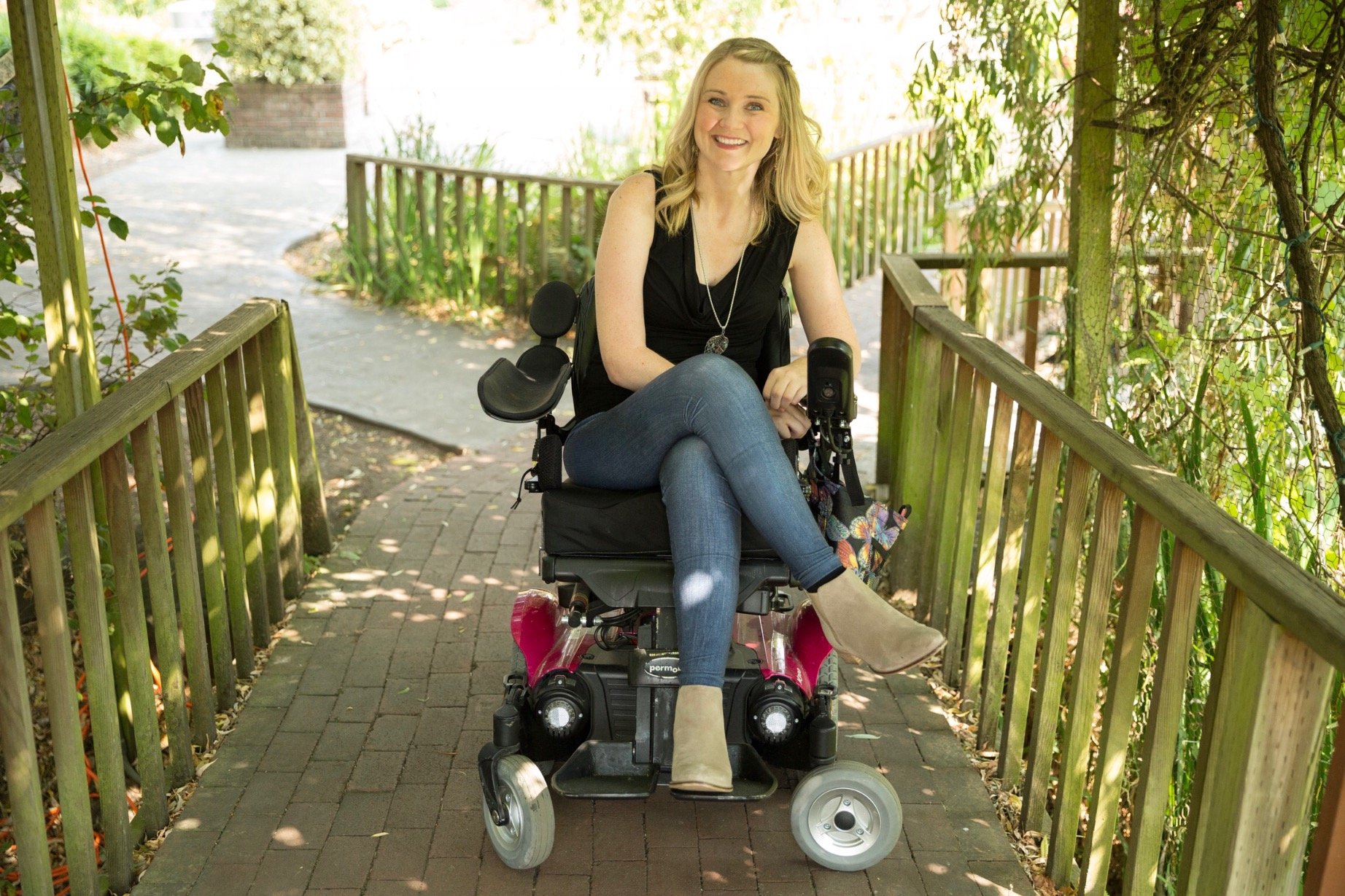 I’m Jessie! Follow me as I #travel the world in my #wheelchair and share what’s up while I navigate on wheels.