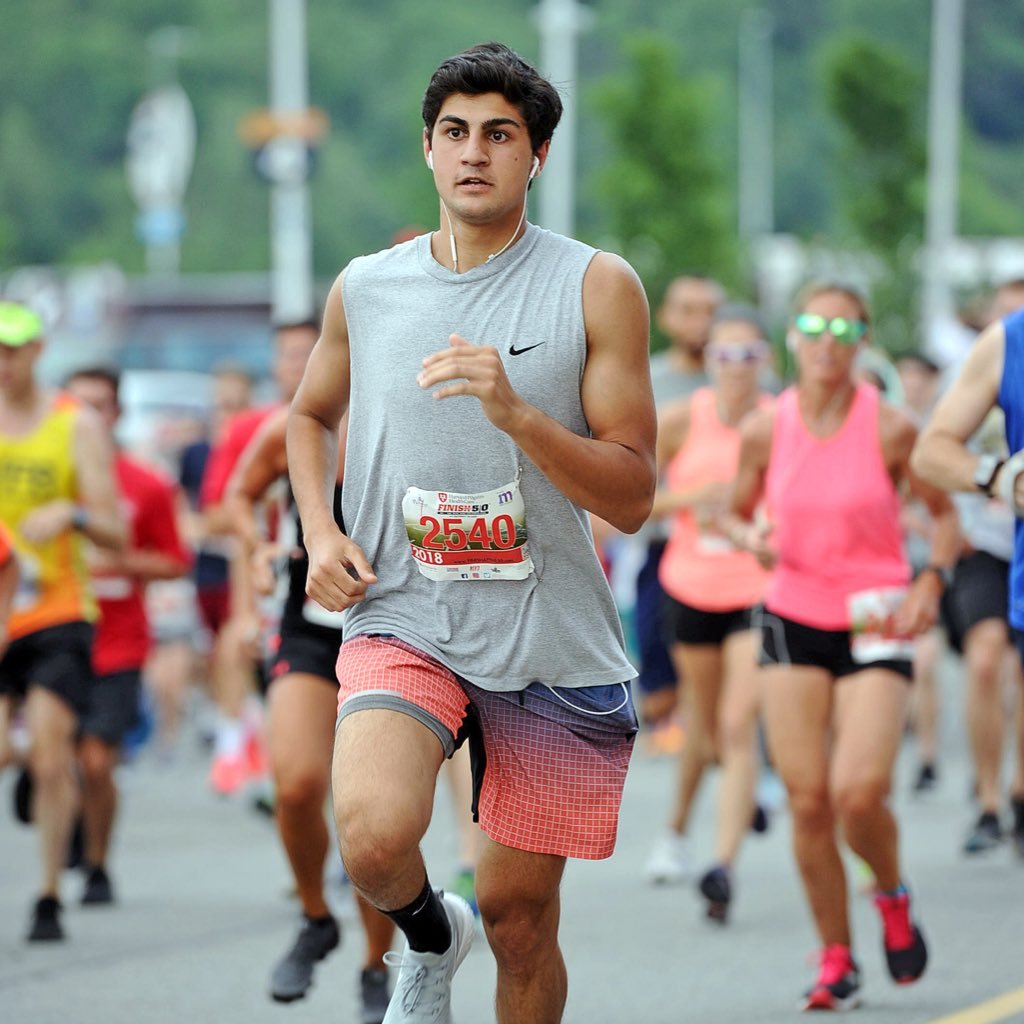 Devsheth20's profile picture. Assumption ‘22