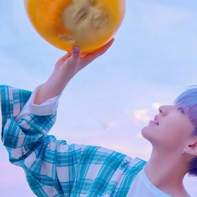 ariakimkim's profile picture. ~ @sebuwuntin ~   i love suffering ;-;