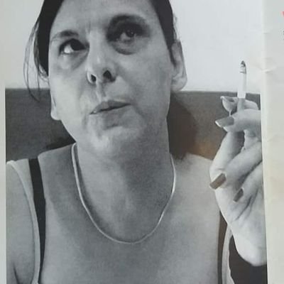 LA HONESTIDAD ES LA MEJOR ARMA 64 anys, del Raval, grau mig electromecànic, excamarera, ex trabajadora social