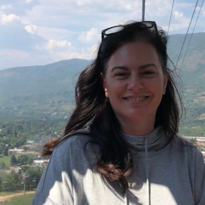 👩🏻🏫 educator 🦋 creative 🤩 positivity junkie 🤓 low-carb, animal-based nutrition geek 🥩 To life with brio!