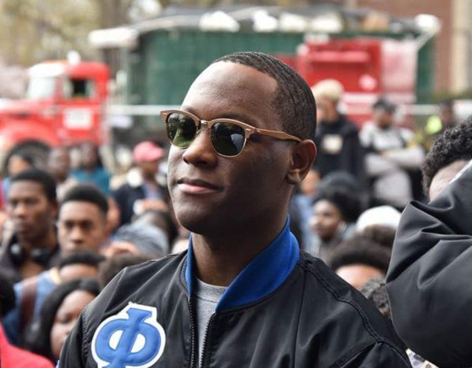 3BDDerrick's profile picture. Believer ✝| TX ✈️ DC | Phi Beta Sigma. 7-A-12. #HU14 #AmericanU. #BlackEducator #Slytherin

Co-host of the Three Black Dudes at Lunch podcast @3BDPODCAST