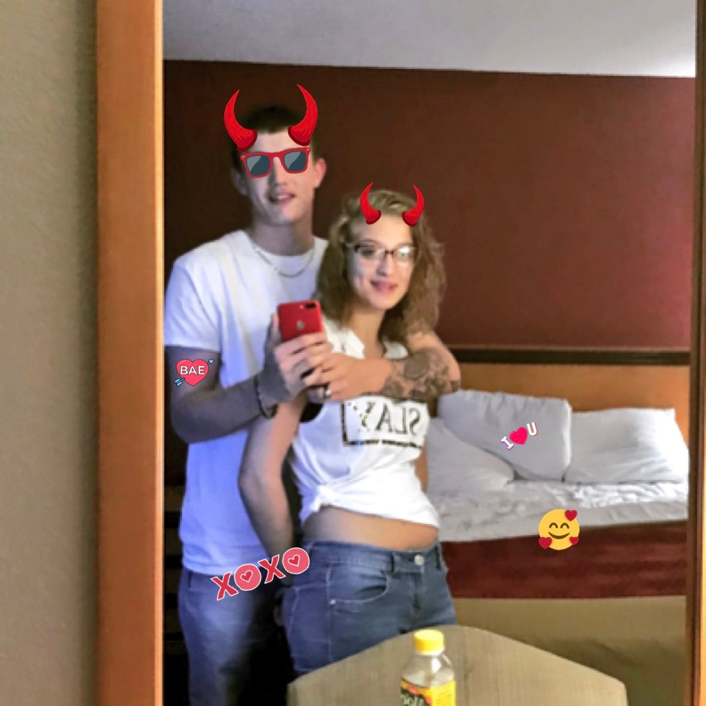 coltonfowler8's profile picture. Natalie tht tha ole lady ❤️🤷🏼‍♂️ 💯 Proud daddy of 2 🤰🏼👨‍👩‍👧‍👦 @Natalie91339349