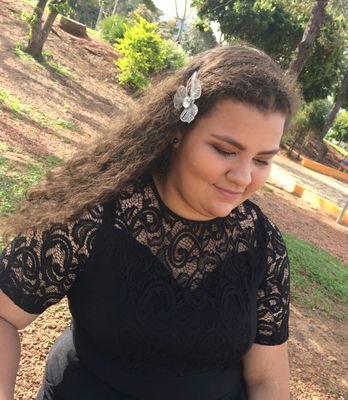 SaraMot12178664's profile picture. Metade do que eu falo não se aproveita,e a outra metade,menos ainda. Siga-me se for capaz.😊