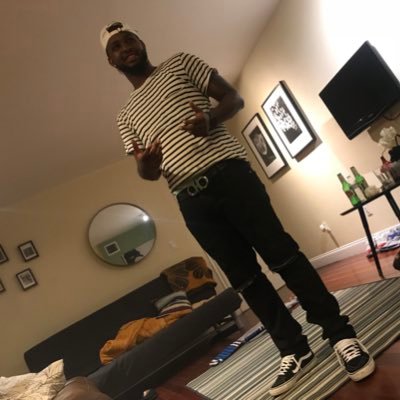 (Rip Pops #MCML1 #MM111) IG:@RobbiieeClutch @LIWClothing