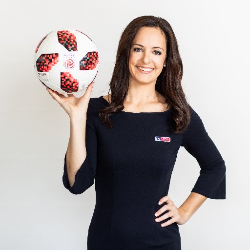 Sportmoderatorin und Reporterin für Sky Sport Austria. Twittert über @WSGFUSSBALL. Alle Infos direkt von vor Ort: https://t.co/VRIzHbJTzh #SkyBuliAT #DeinVerein