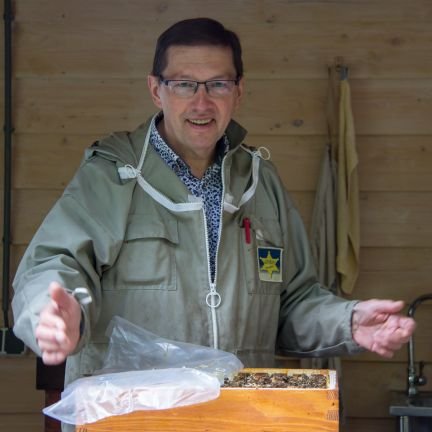 Henkvdzijden's profile picture. duurzame samenleving, economie, sociologie, ecologie, informatiekunde, automatisering, imker, humanisme, filosofie