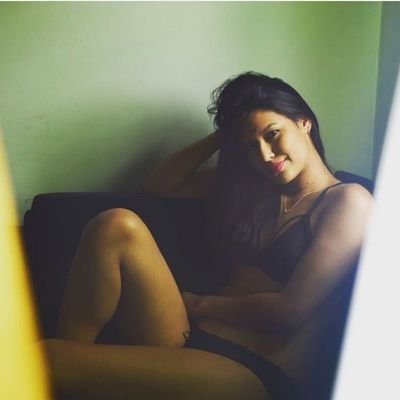 MarianaR9728's profile picture. ...