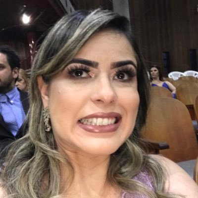 na falta de algo melhor, nunca me faltou coragem ...