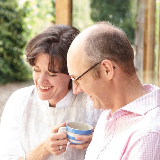 Freshly roasted coffees, finest teas and magnificent hot chocolate for drinking at home every day. Our motto? Drink sitting down, watching the clouds go by.