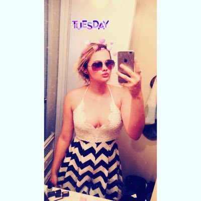 18 ♊️ insta:amy_j_2415 ❤️👸🏼💝Brook is my bestfriendddd💕🌺💘💓