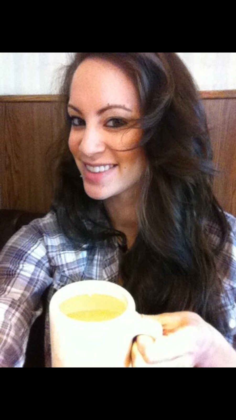 I am a gentle and easygoing lady who loves to meet new people.