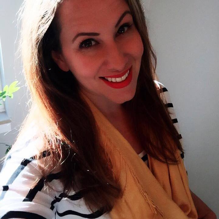 Personal Stylist and Fashion Gal. Mom of 4 and Business Owner, creating my Best Life! Let's connect!