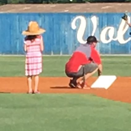 owner/farmhand at Stargrazing Pastures https://t.co/Q8Z3y5raam      Former Assistant Coach @ Volunteer State CC, Former HC at Stratford HS