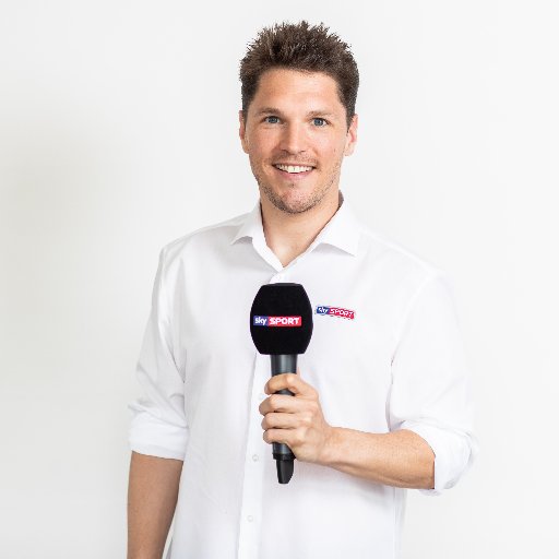 Offizieller Reporter & Kommentator für Sky Sport Austria (BL, ATP). Alle Informationen: https://t.co/vblkFwqSuh #SkyBuliAT