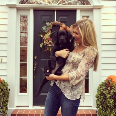 lauraa_mangan's profile picture. 