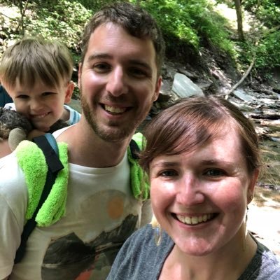 the_allie_mo's profile picture. family. friends. food. beer.