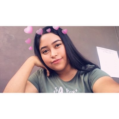 16 años 💫 Snapchat :mariagarciaco Instagram :https://t.co/OtzWR2X5EM