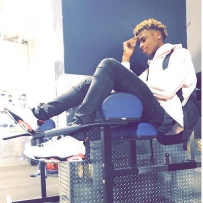 sheloveza's profile picture. 