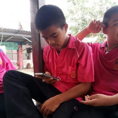 SDTcII9ktlQ6HSl's profile picture. เสือก