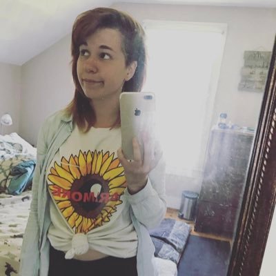 dogsrmypatronus's profile picture. 26. Veterinary Assistant 🐶🐱🐭🐰Tweeting from a cupboard under the stairs⚡️Dunder Mifflin Utica Branch. Cat mom 🐱Dog mom 🐶 OlllllllO #JeepLife