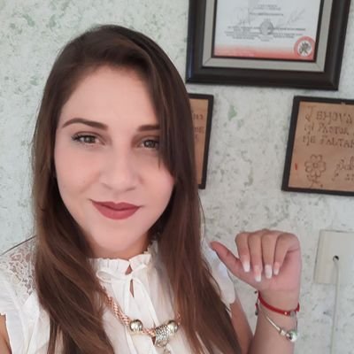 Estudiante en la Facultad de agricultura y zootecnía UJED
Ex Diputada local distrito X