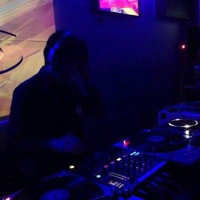 DJは以下の2つの名義及び内容で行っております。
D.Gladiator : Vinyl Speedcore DJ (悪)
https://t.co/MJbixj3EcP
K.K. : Big Beat,Breaksをメインにその他諸々 (善)