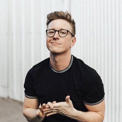 gigglesoakley's profile picture. @tyleroakley: kelly can you BELIEVE that YOU invented being ADORABLE
