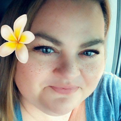 Mom of Noa & Marley, wife, teacher, crafter/artist, Etsy seller, scrapbooker, reader, travler.