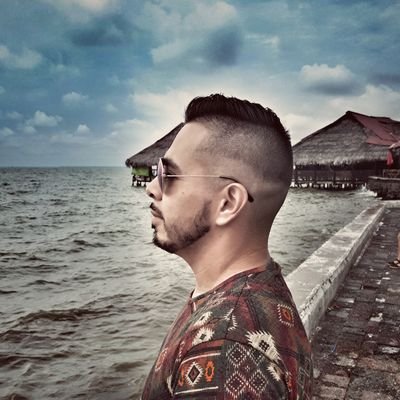 Dios 🛐 | Música 🎶 | FC Barcelona 🏆| Brasil ⚽ | Escritor por pasión | LE DEBO MI VIDA AL QUE DIÓ LA SUYA EN LA CRUZ ✝️🖤
