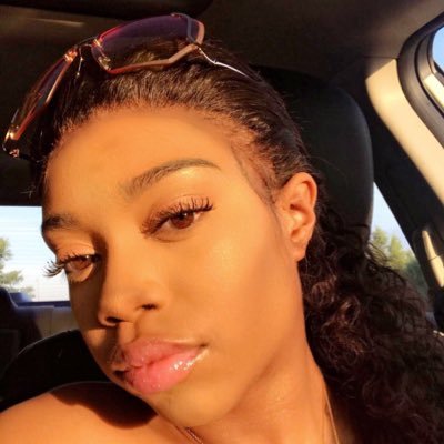 moneyslavee's profile picture. 