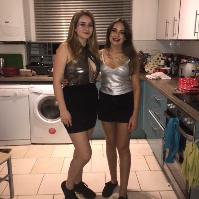 exlxlxax's profile picture. 