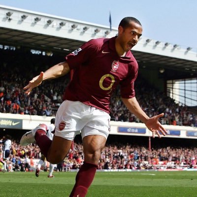 bradtapper13's profile picture. 