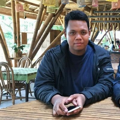 robotilol's profile picture. 🔥