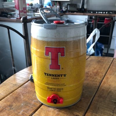 barrysull77's profile picture. follow follow Instagram findmeatthebar and Snapchat