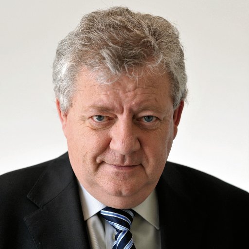 Ingénieur @ArtsetMetiers_, président-fondateur @TecsolSolaire @pole_DERBI. Vice-président @enerplan,@cciperpignan. Ex-président @BanquePopSud, @FederationBP