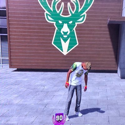 Rdthewizofoz's profile picture. I’m a 2k player. XBOX . I have a few players . center : rim/rebound, rebounding/slash.