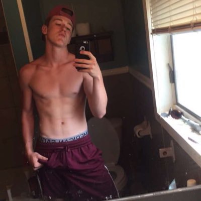 cjfaulkner8's profile picture. 